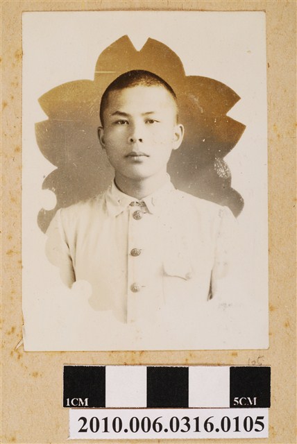 男子獨照 (共1張)
