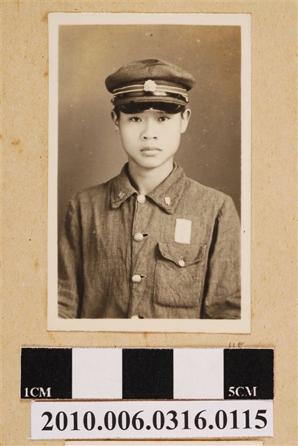 男子獨照 (共1張)