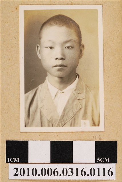 男子獨照 (共1張)