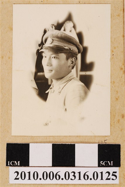 男子獨照 (共1張)