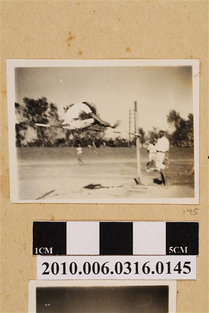 跳高剪影2 (共1張)