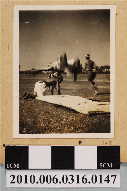 翻越瞬間 (共1張)