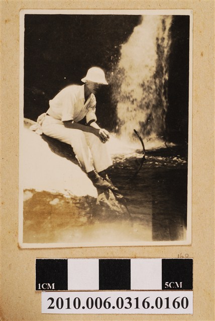 男子獨照 (共1張)