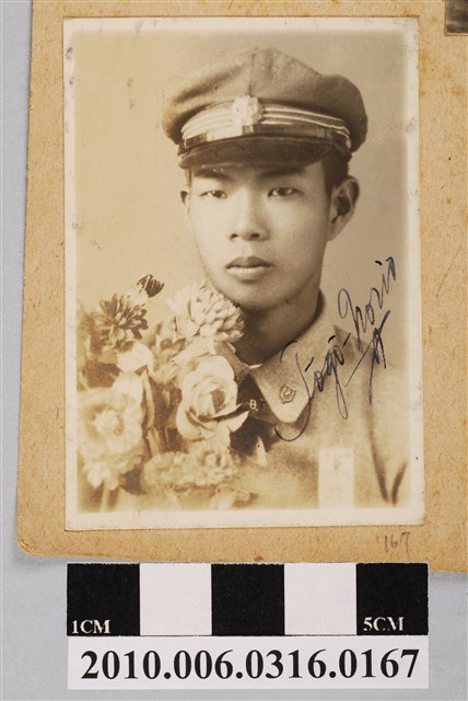 男子獨照 (共1張)