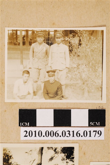 四人合照 (共1張)