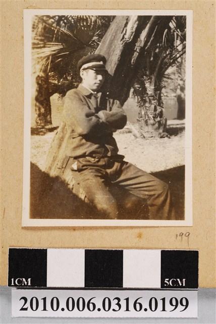 男子獨照 (共1張)