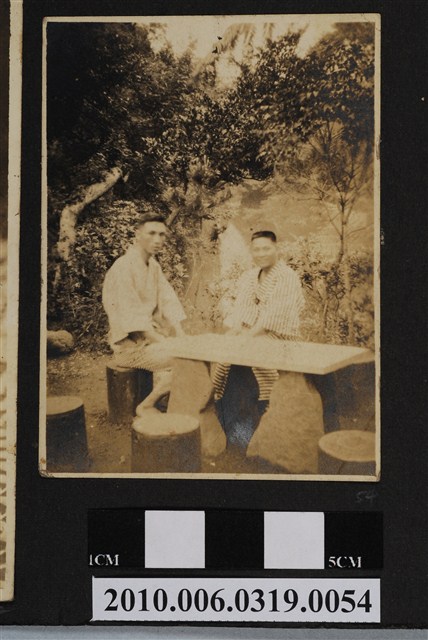 兩男合照 (共1張)