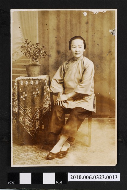 女子獨照 (共1張)