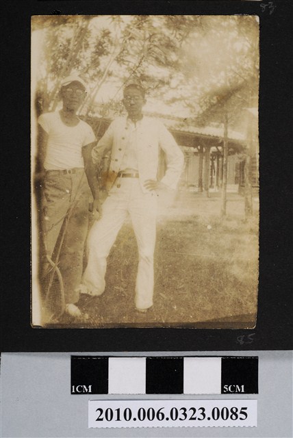 廖漢水等2人合照 (共1張)