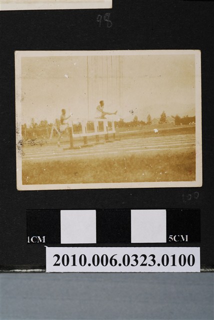 跨欄競賽照 (共1張)