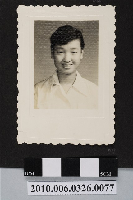 女子大頭照 (共1張)