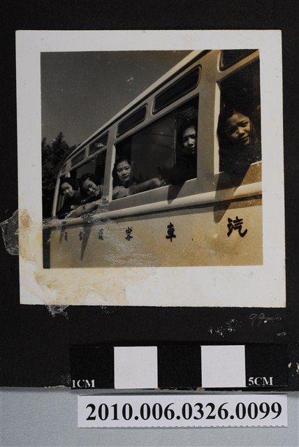 乘坐公車照 (共1張)