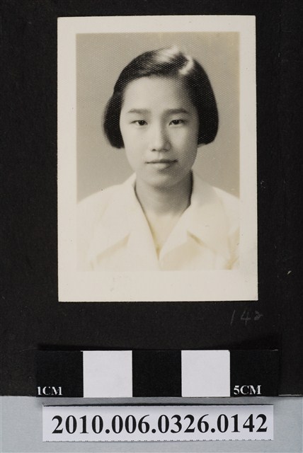 女子大頭照 (共1張)
