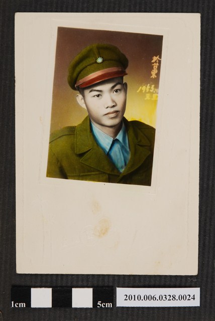 男子於臺東獨照 (共2張)