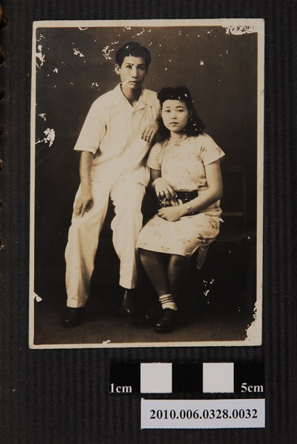 男女2人合照 (共2張)