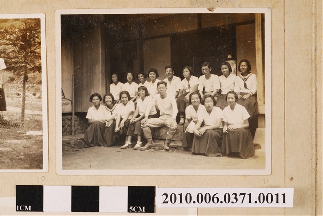 團體合照 (共1張)