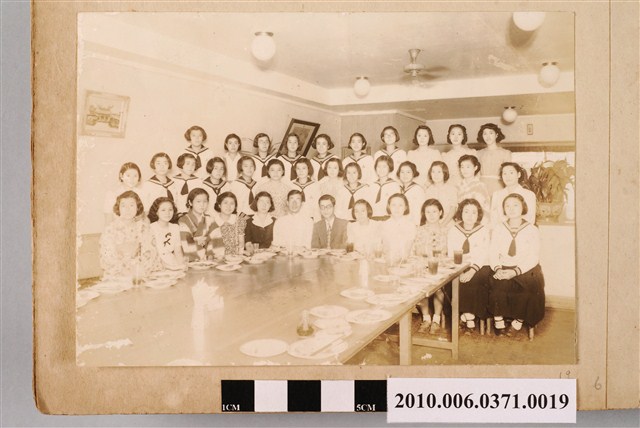 團體合照 (共1張)