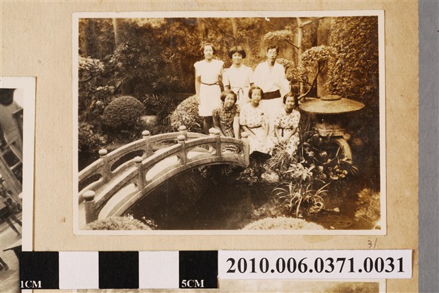 六人合照 (共1張)