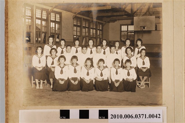 團體合照 (共1張)