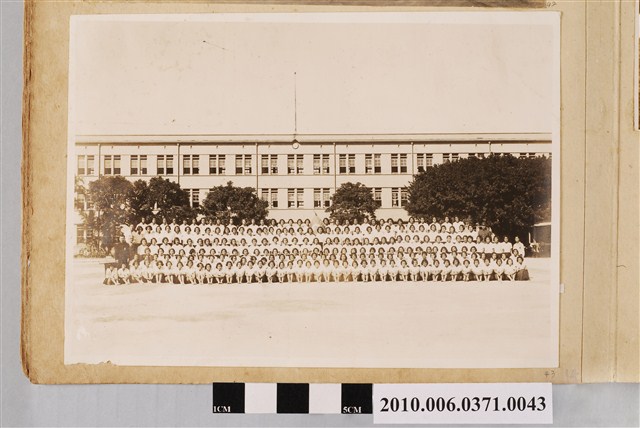團體合照 (共1張)