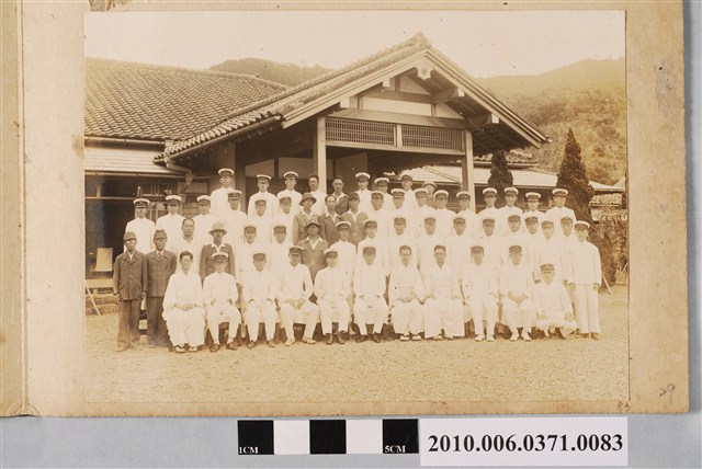 團體合照 (共1張)