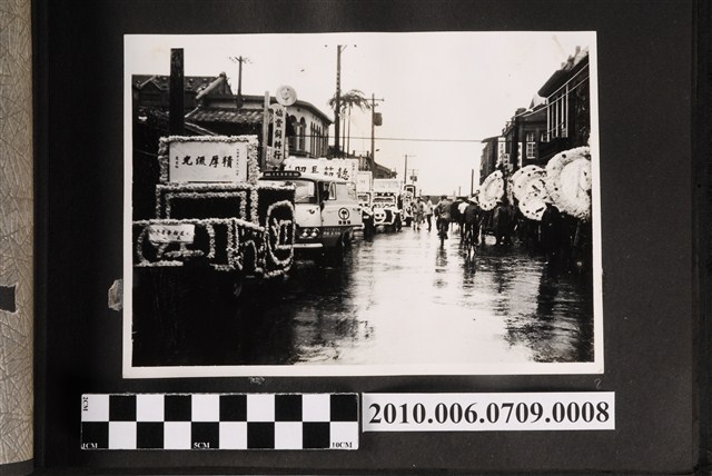 江母黃太夫人告別式車隊3 (共1張)