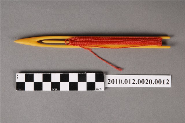 塑膠補網針含紅色漁線 (共4張)