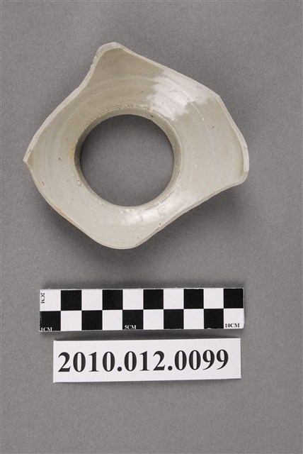 白瓷罐口緣殘件 (共4張)