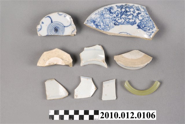 陶瓷器與玉環殘件 (共4張)