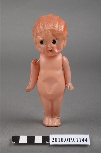 黑眼女孩玩偶 (共9張)