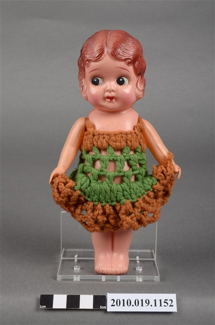 棕色針織洋裝女孩玩偶 (共9張)