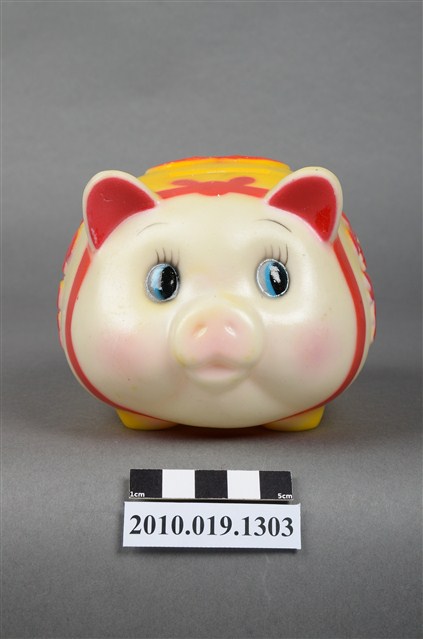 彩繪豬造型存錢筒 (共9張)