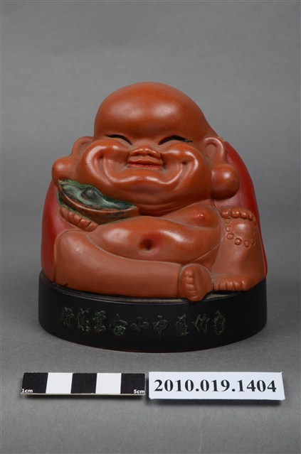 新竹企銀彌勒佛造型存錢筒 (共9張)