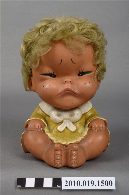 塑膠哭臉玩偶 (共9張)