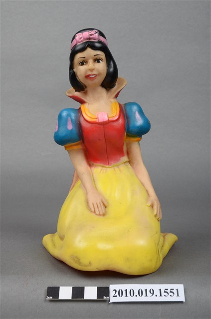 白雪公主玩偶 (共9張)