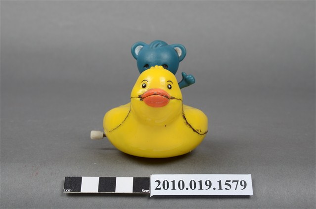 雀巢熊發條玩具 (共9張)