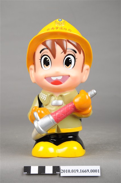 臺南市消防寶寶造型存錢筒 (共10張)