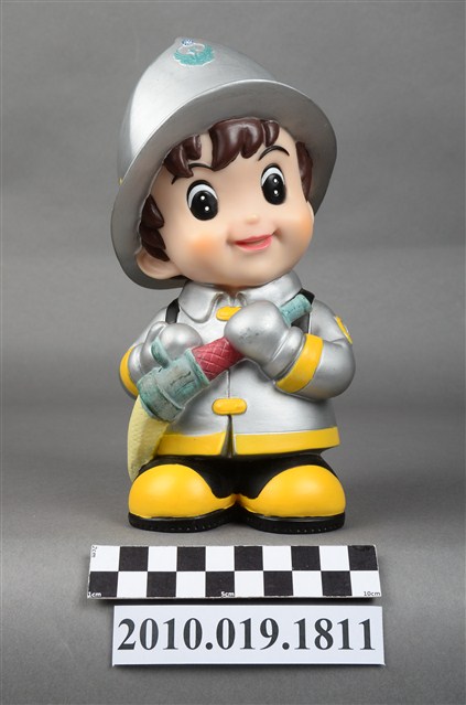 消防寶寶造型存錢筒 (共9張)