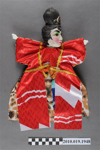 紅衣髮髻女性布袋戲偶 (共4張)