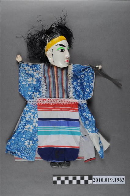 黃色頭巾藍花衣布袋戲偶 (共4張)