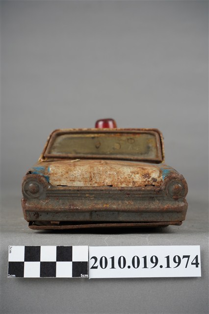 藍白色警車造型玩具 (共9張)