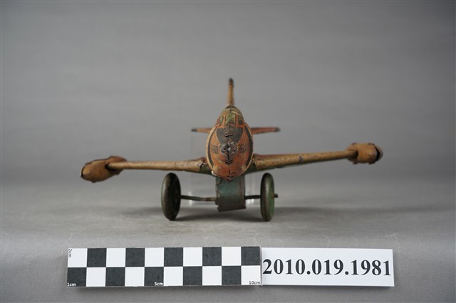 紅箭飛機模型 (共9張)