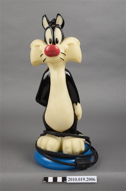 華納黑貓玩偶桌燈 (共9張)