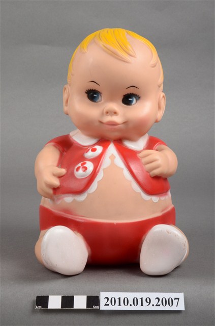 黃色短髮玩偶 (共9張)