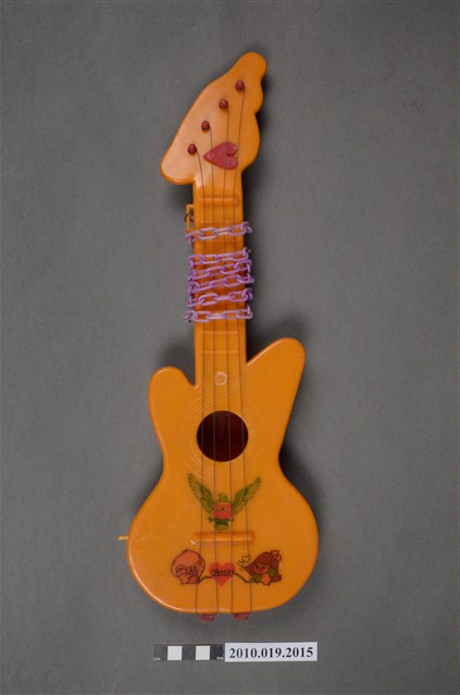 橘色烏克麗麗玩具 (共4張)