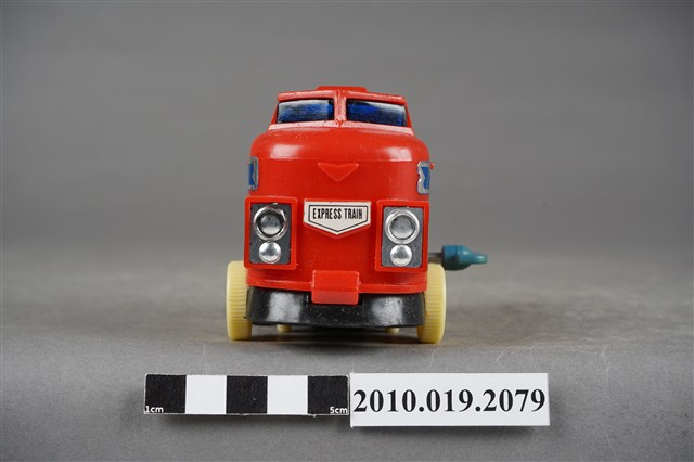 紅色塑膠玩具車 (共10張)