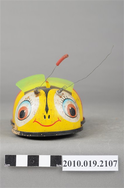 金屬製瓢蟲玩具 (共10張)