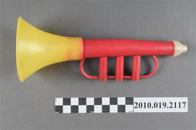 塑膠玩具喇叭 (共4張)