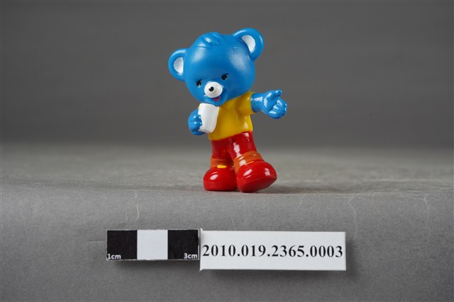 雀巢成長藍熊寶貝玩偶 (共9張)