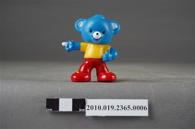 雀巢成長藍熊寶貝玩偶 (共9張)